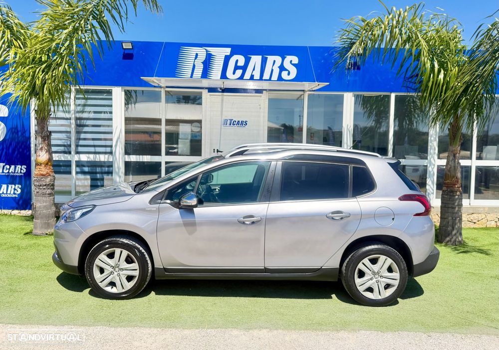 Peugeot 2008 1.2 PureTech Style - 4