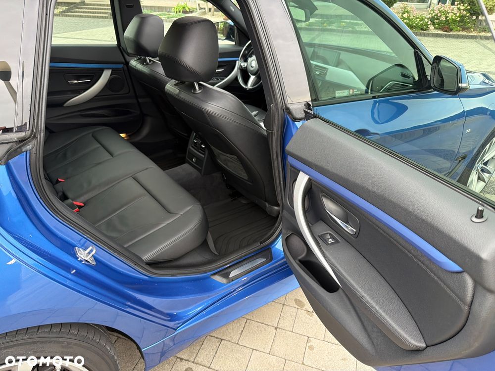 BMW 3GT 330i xDrive M Sport - 19
