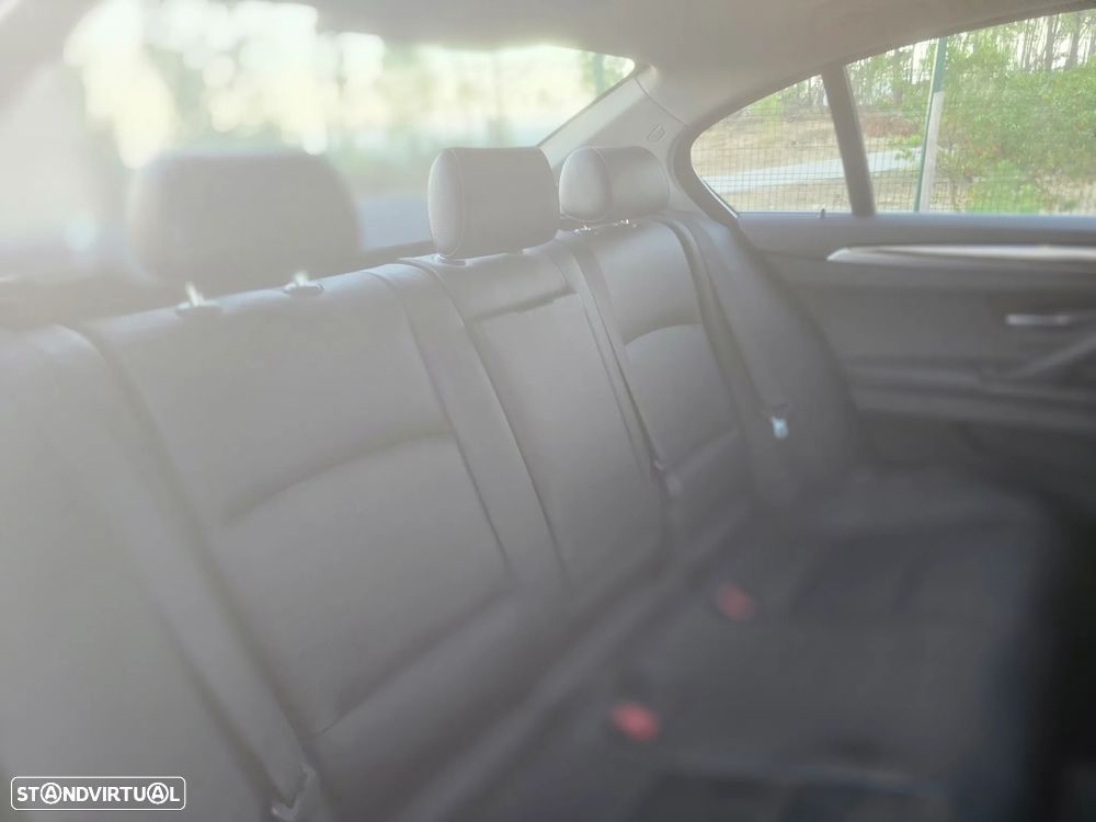 BMW 518 d Line Luxury - 19