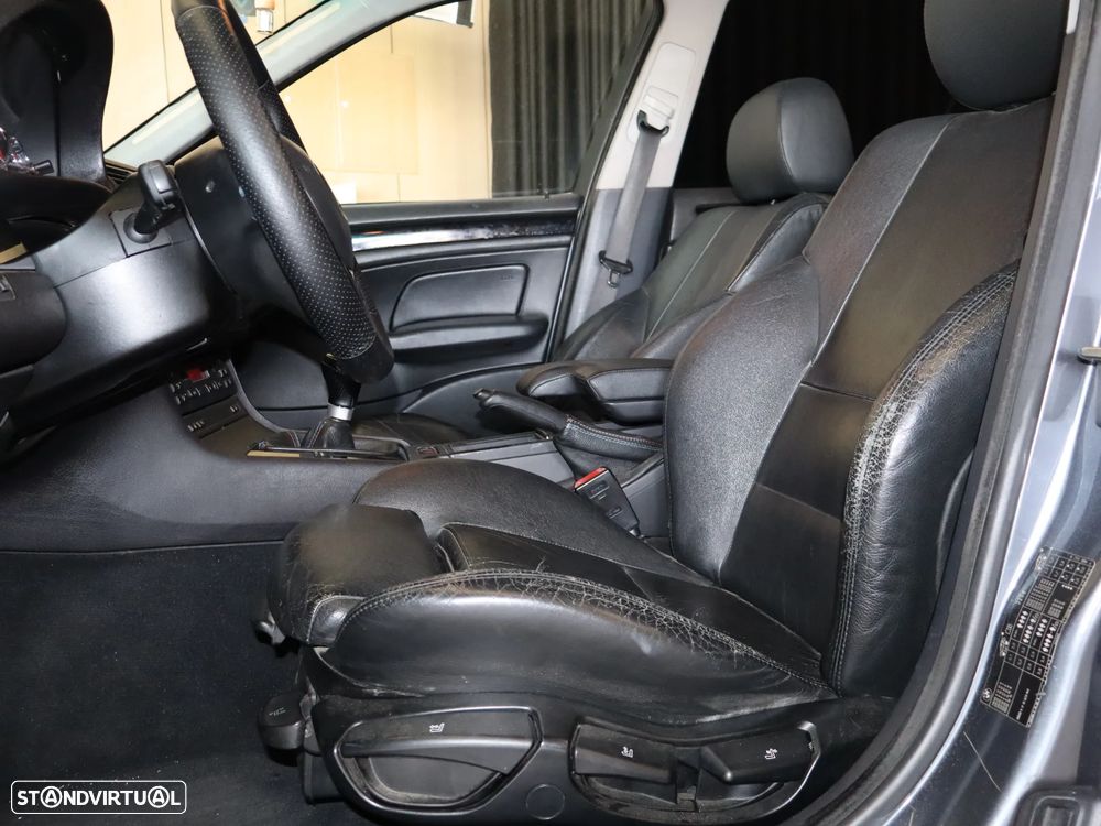 BMW 320 d Touring - 16