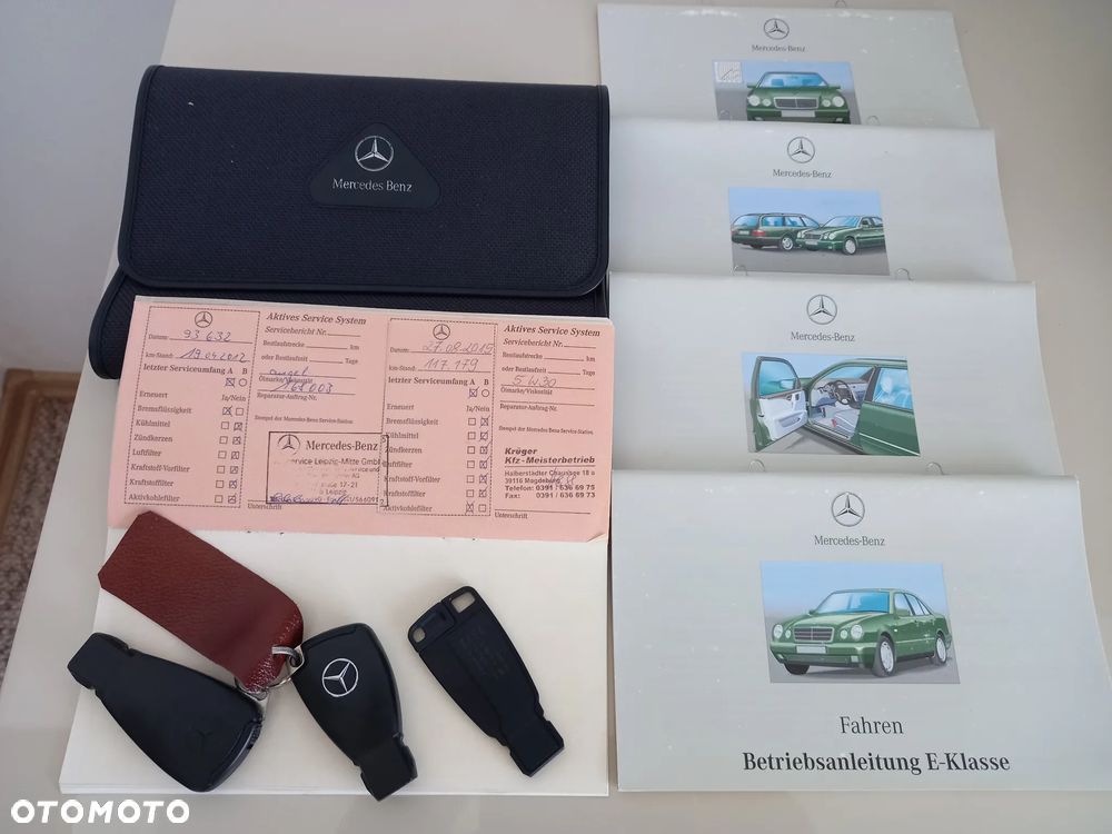 Mercedes-Benz Klasa E 240 Classic - 40