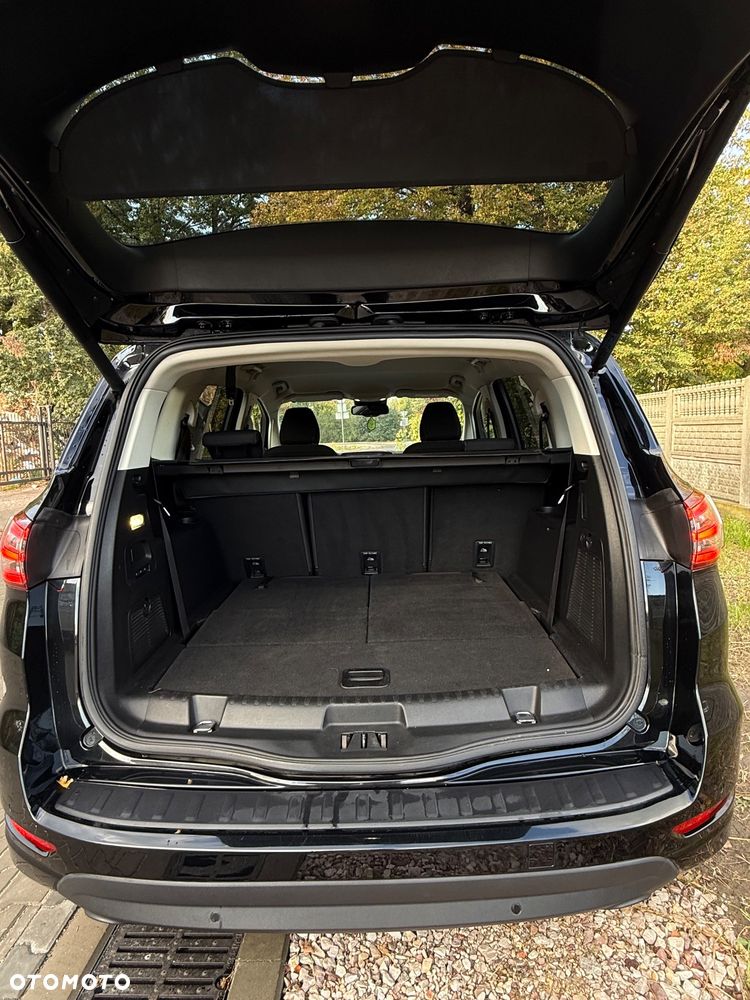 Ford S-Max - 22