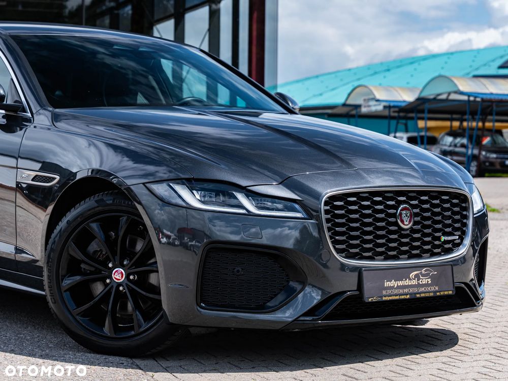 Jaguar XF D200 R-Dynamic HSE - 10