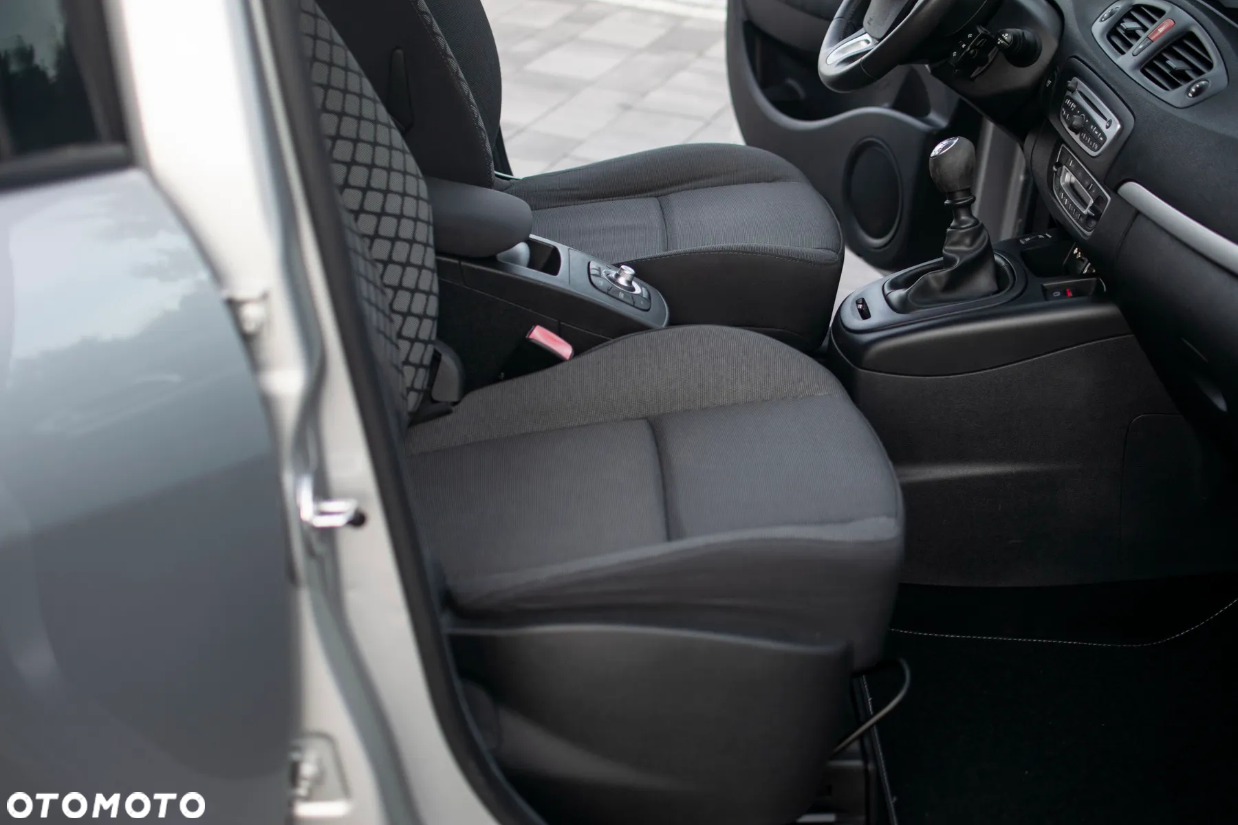 Renault Grand Scenic - 38