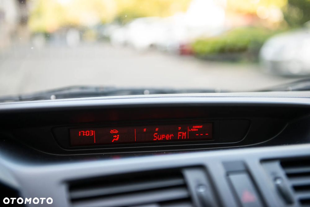 Mazda 5 2.0 Top / Sport - 28