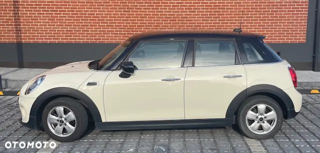 MINI Cooper Standard - 5