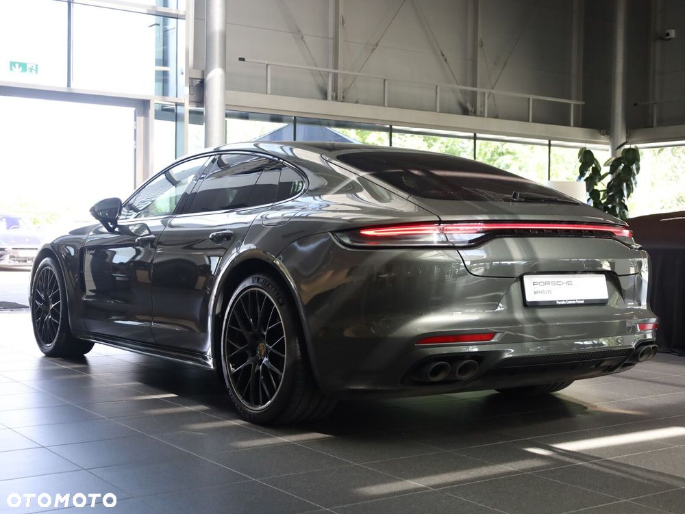 Porsche Panamera - 5