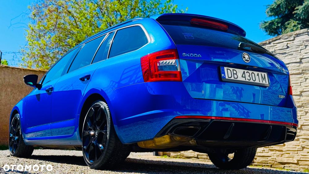 Skoda Octavia 2.0 TDI DSG RS - 22