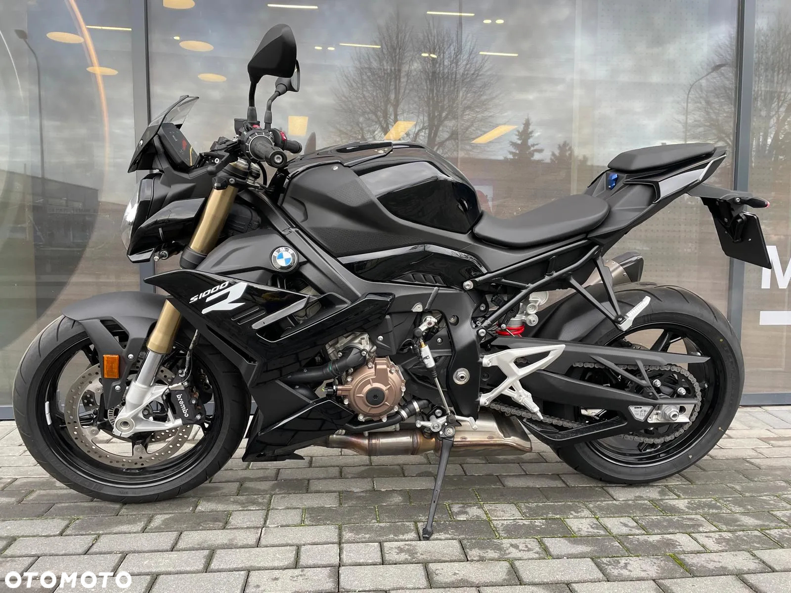 BMW S - 4
