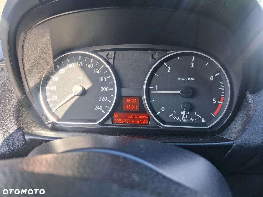 BMW Seria 1 118d - 8