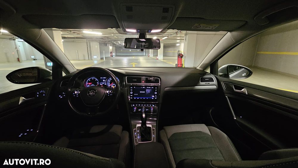 Volkswagen Golf 2.0 TDI DSG Comfortline - 14