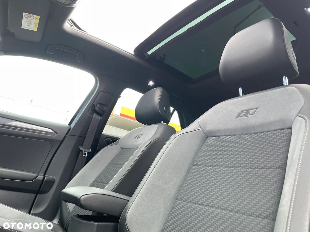 Volkswagen T-Roc - 19