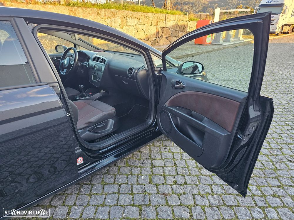 SEAT Leon 1.6 Sport - 24