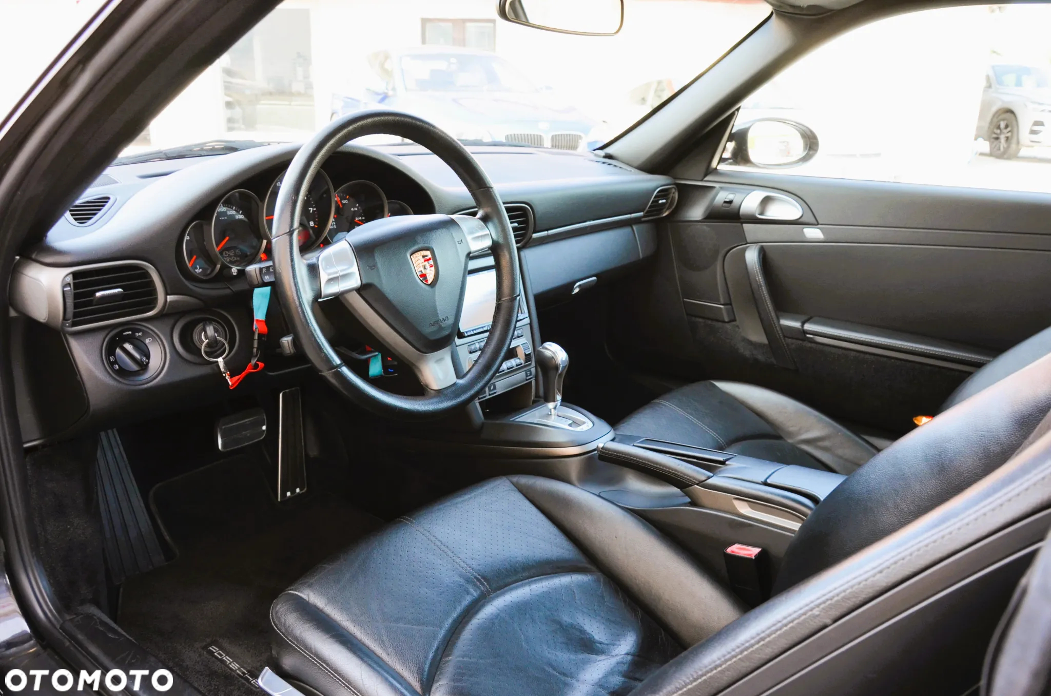 Porsche 911 Carrera Tiptronic S - 13