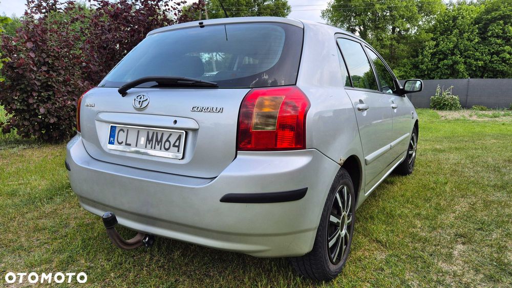Toyota Corolla - 2