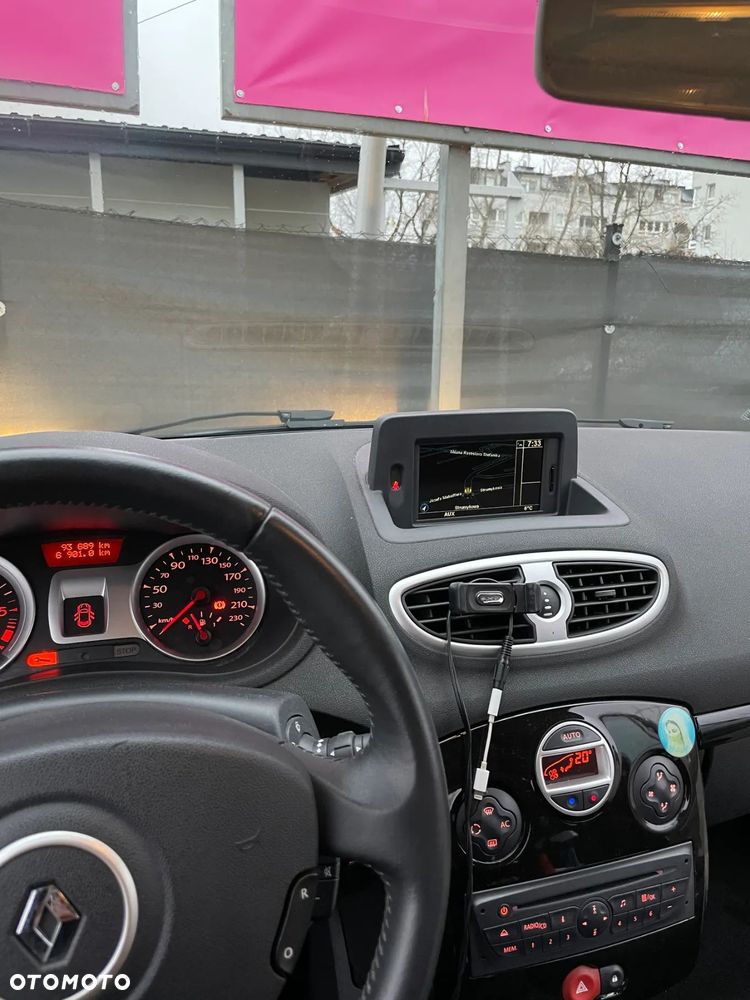 Renault Clio 1.5 dCi Dwudziestka - 8