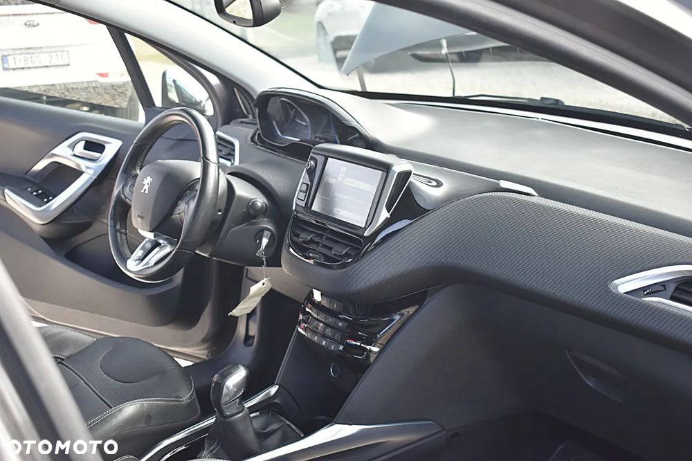 Peugeot 2008 120 VTI Allure - 22