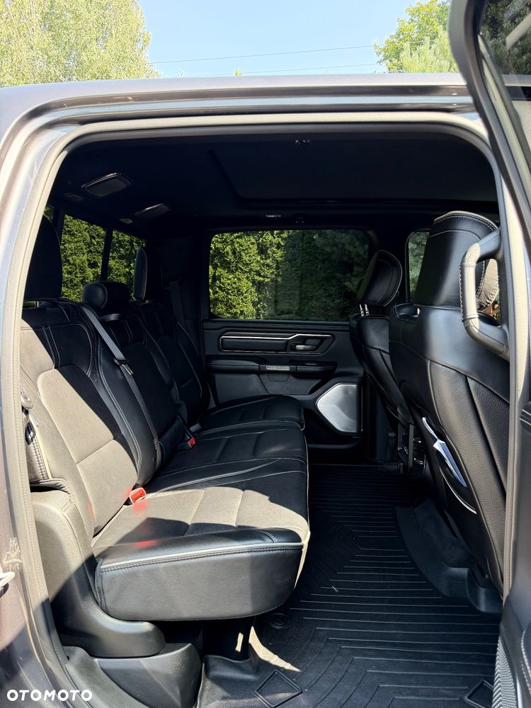RAM 1500 5.7 Crew Cab Shortbed Limited Chrome - 28