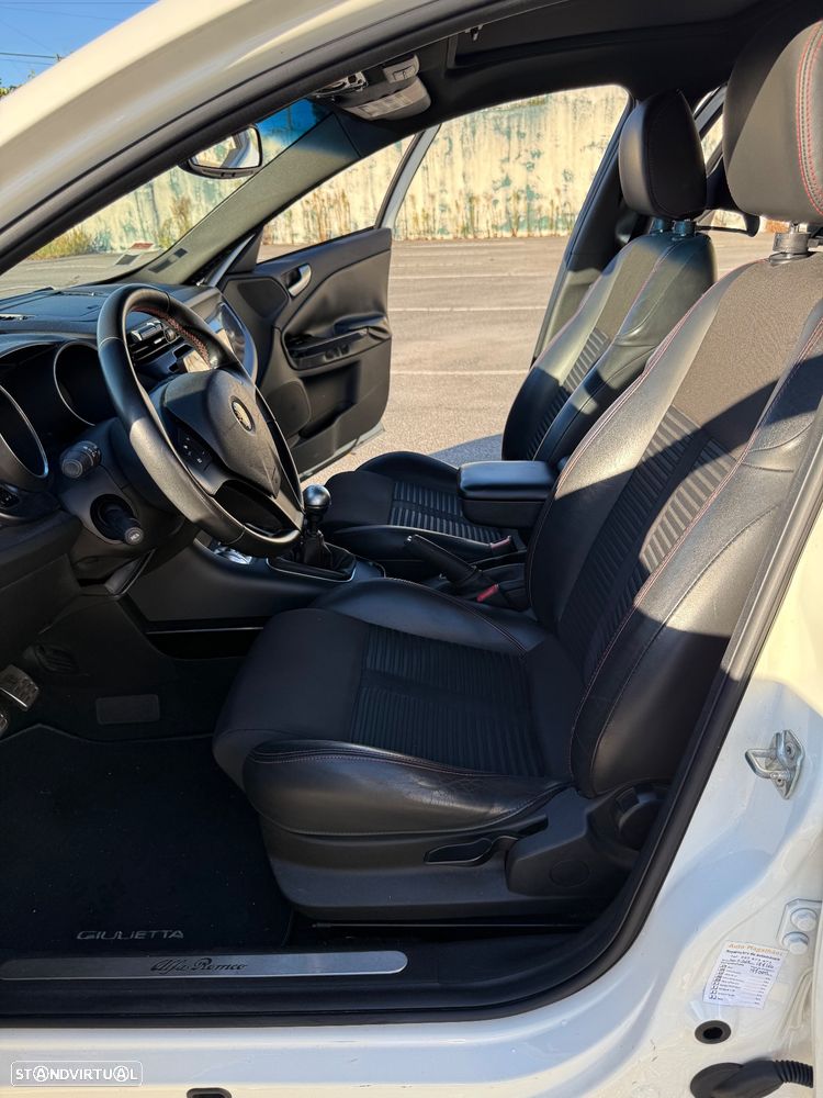 Alfa Romeo Giulietta 1.6 JTDm Distinctive - 15