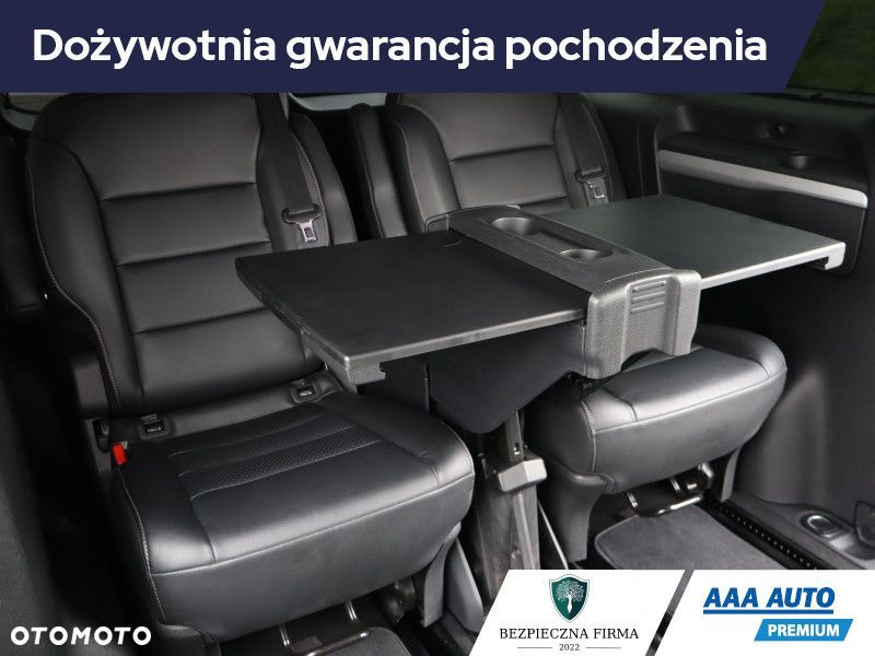 Peugeot Traveller - 21