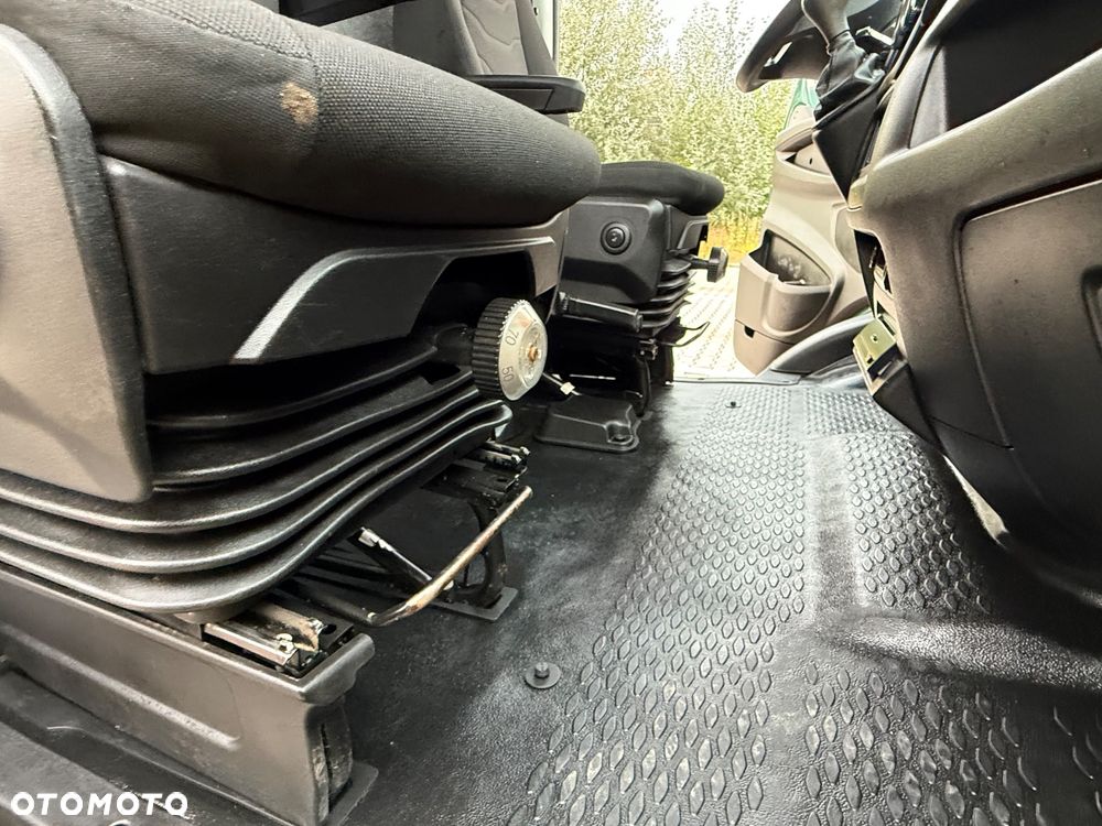 Iveco 35C 3.0 170 KM SERWIS. HI MATIC ZF8!!! - 33