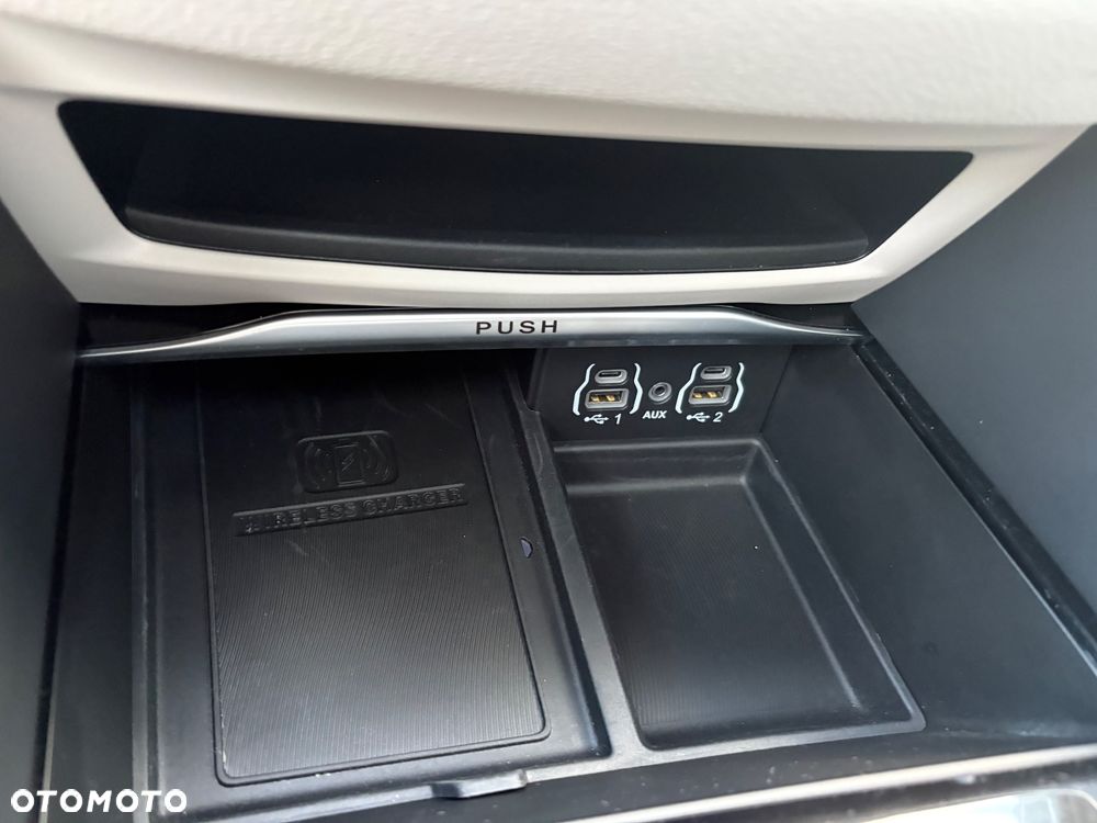 Chrysler Pacifica - 28