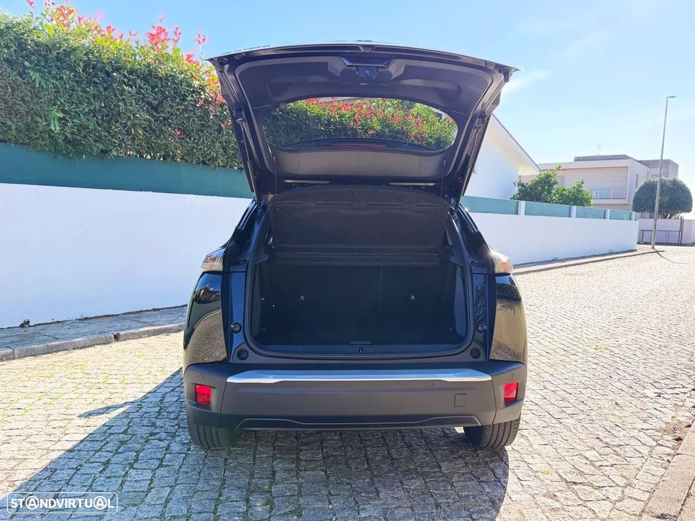 Peugeot e-2008 Allure - 7