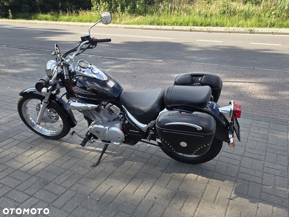 Suzuki Intruder - 29
