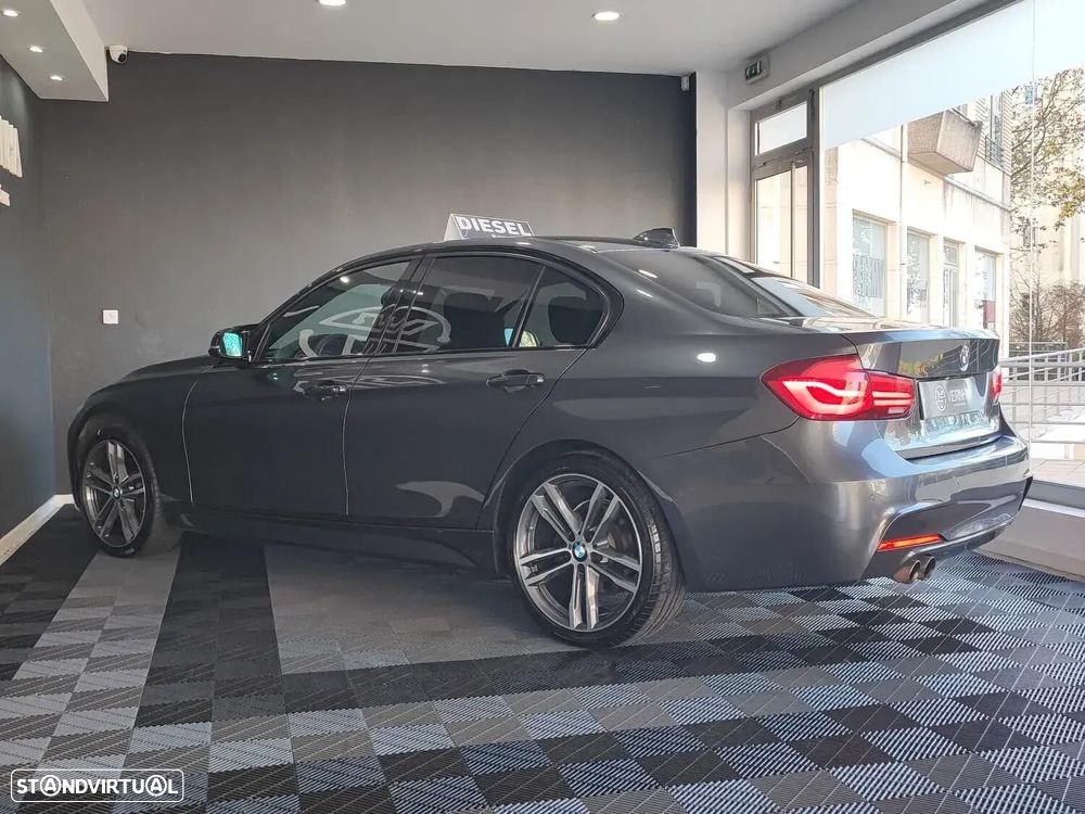 BMW 320 d Auto Pack M - 19