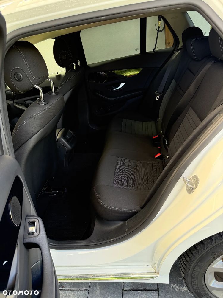 Mercedes-Benz Klasa C 180 (BlueTEC) d T 7G-TRONIC - 18