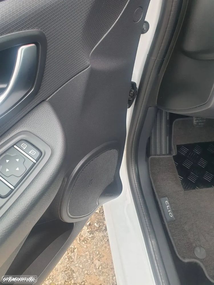 Renault Clio Zen Iva Dedutível - 12