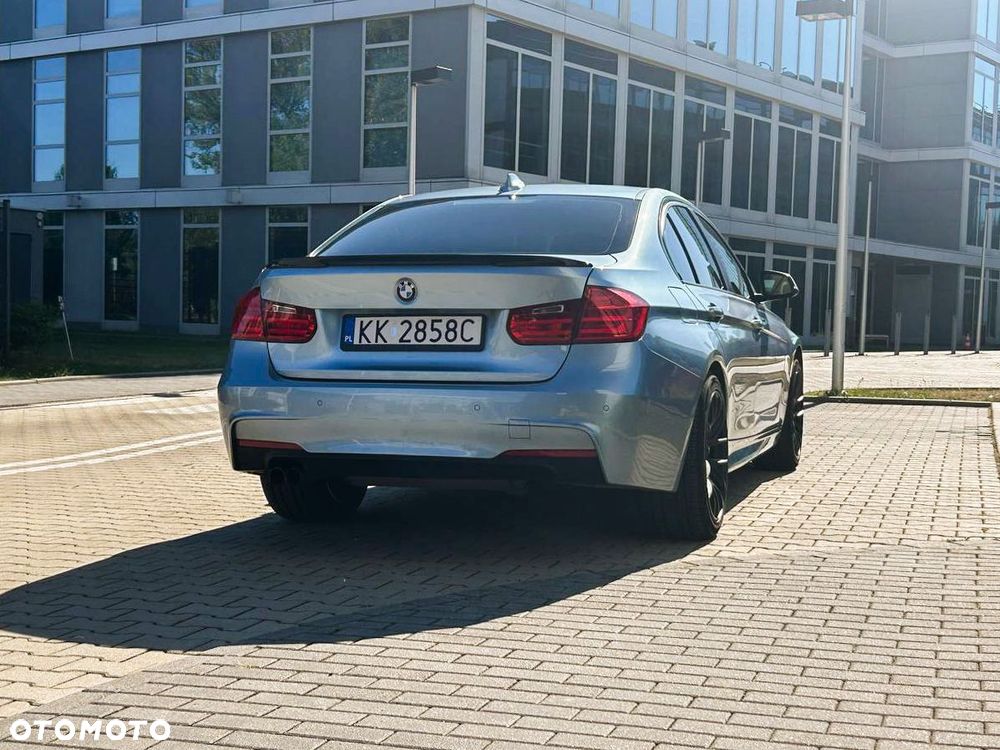 BMW Seria 3 328i xDrive - 7