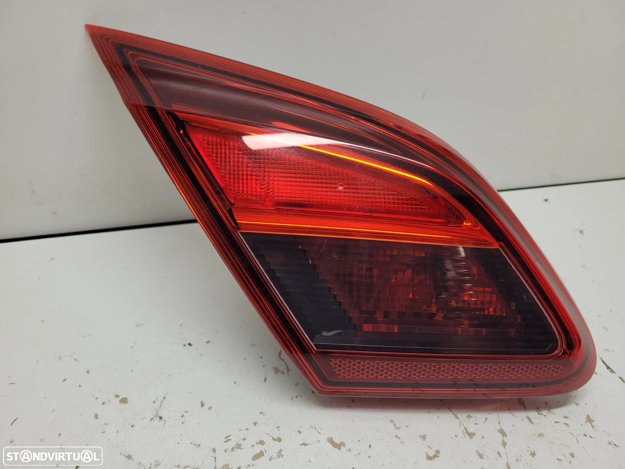Farolim da mala esquerdo OPEL Corsa E 460034366 (2014-2019) - 2