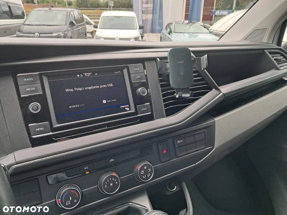 Volkswagen Transporter - 11