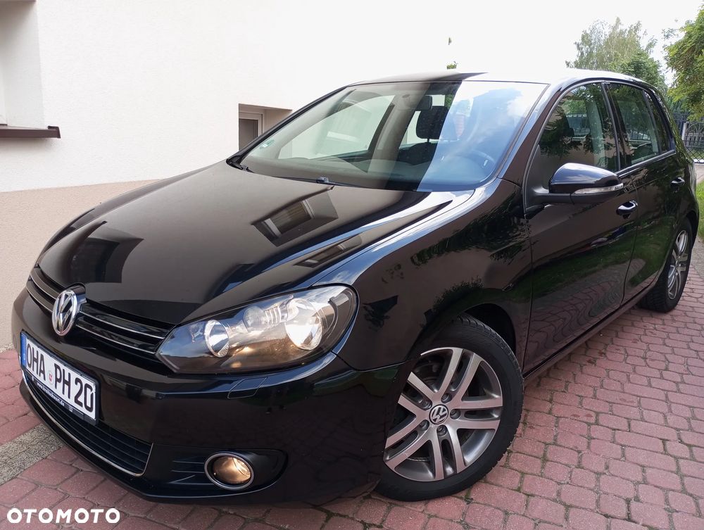 Volkswagen Golf - 1