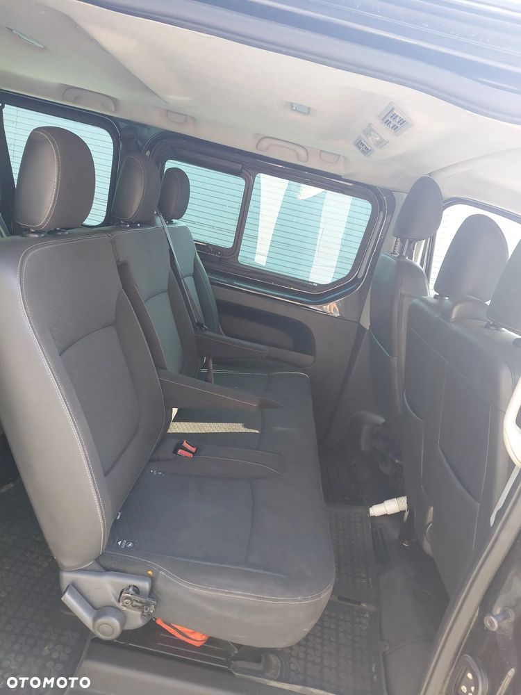 Opel Vivaro L2H1 2,9t Elegance Business - 18