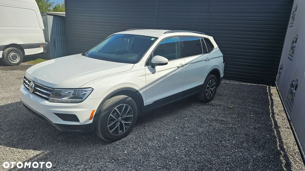 Volkswagen Tiguan - 2