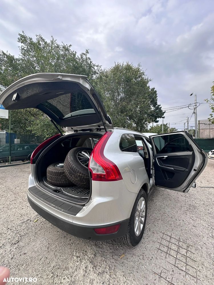 Volvo XC 60 D5 AWD Summum - 6