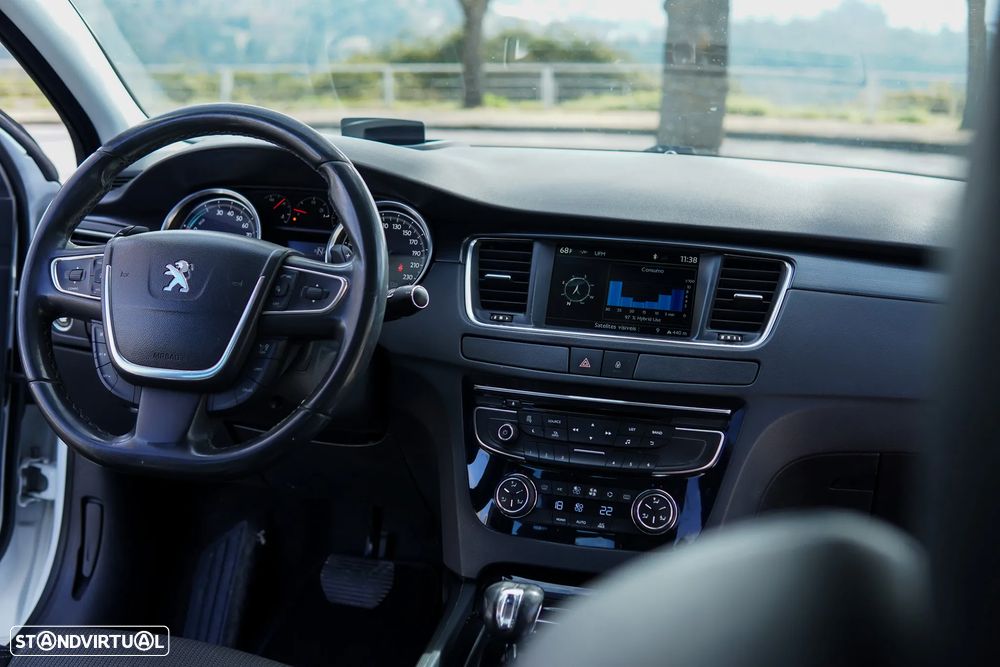 Peugeot 508 2.0 HDi Hybrid4 2-Tronic - 42