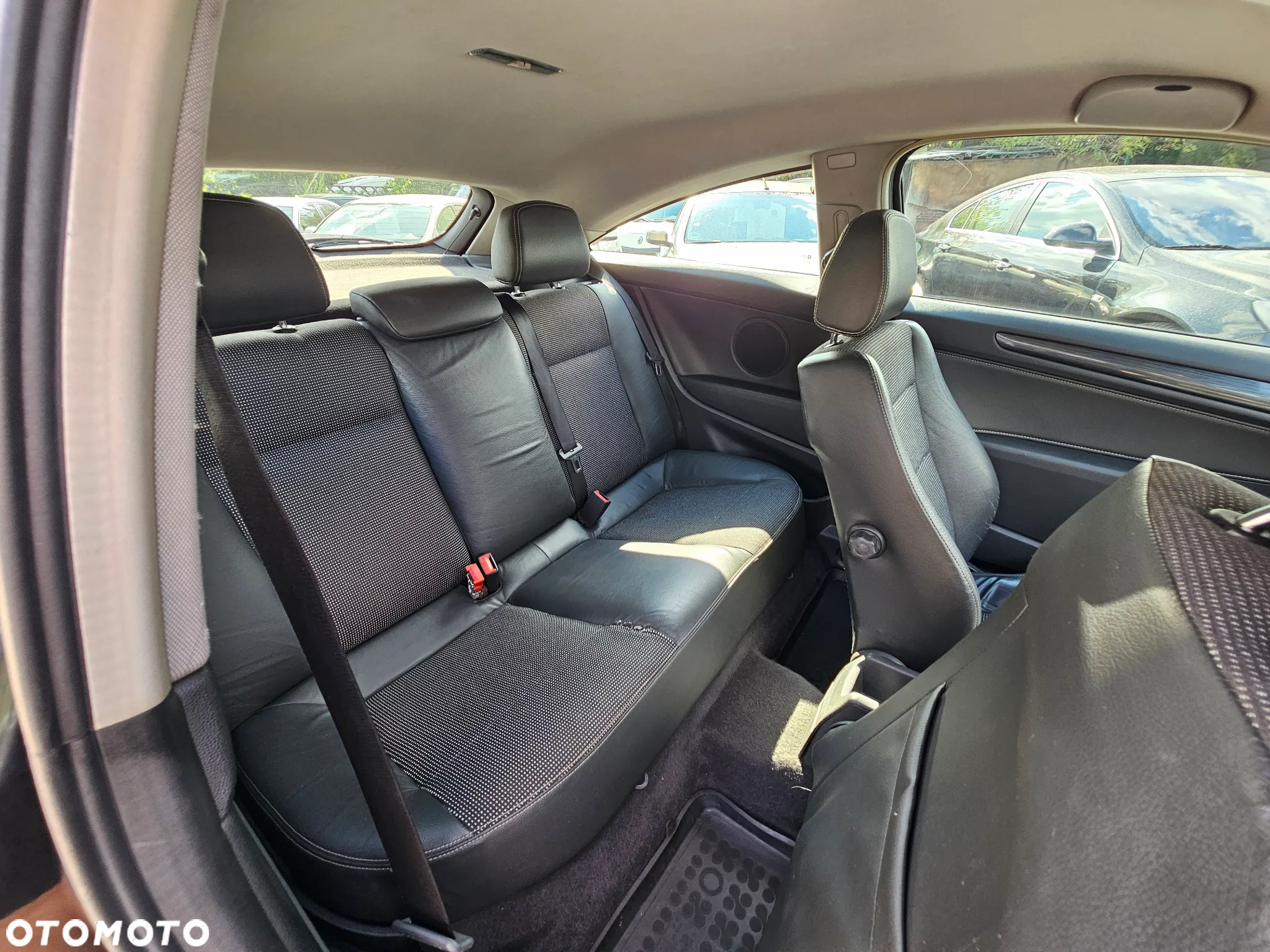 Opel Astra III GTC 1.6 Cosmo - 6