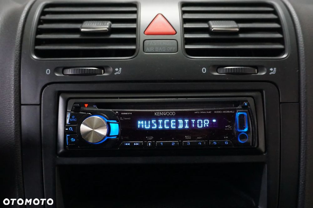 Volkswagen Golf 1.6 Tour - 32