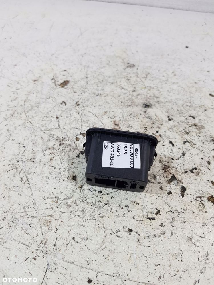 przełącznik zamykania bagażnika 31264960aa volvo xc60 i s60 ii eu 3.2b 12r - 4