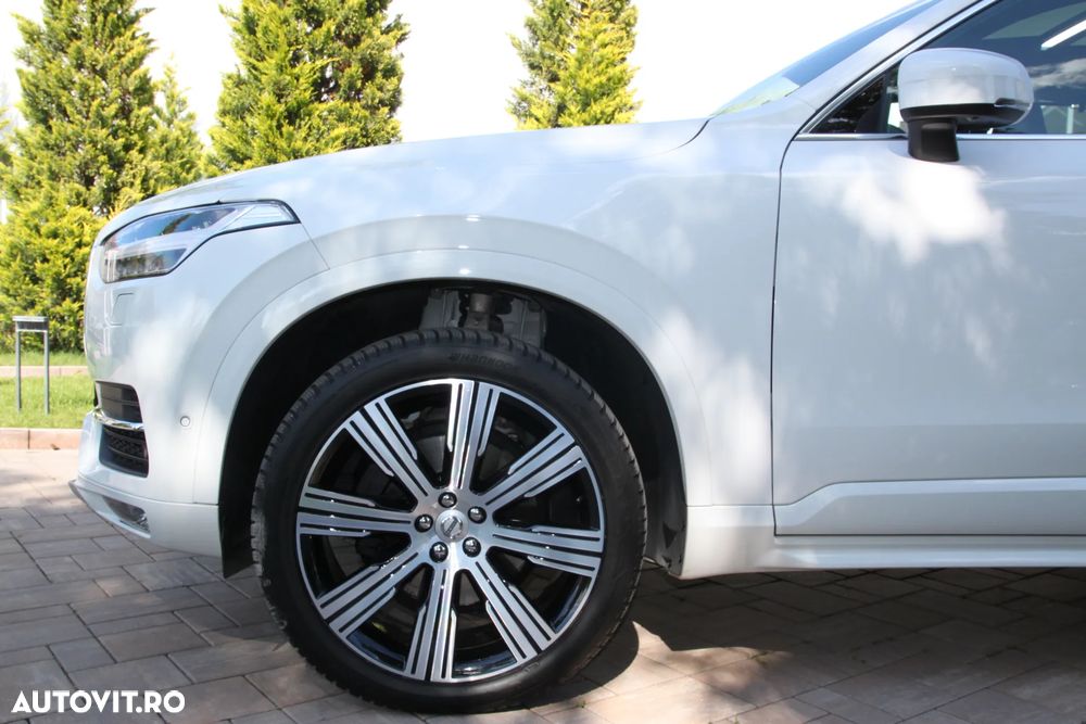 Volvo XC 90 D5 AWD R-Design - 3