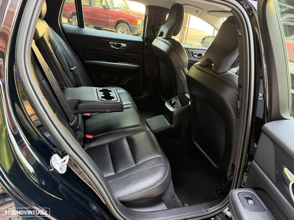 Volvo V60 2.0 T6 AWD TE Inscription Expression - 31