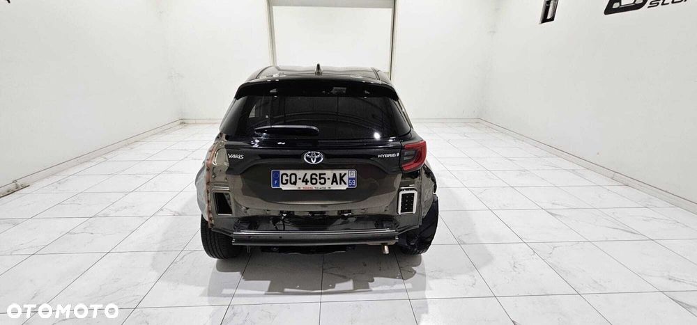Toyota Yaris - 4