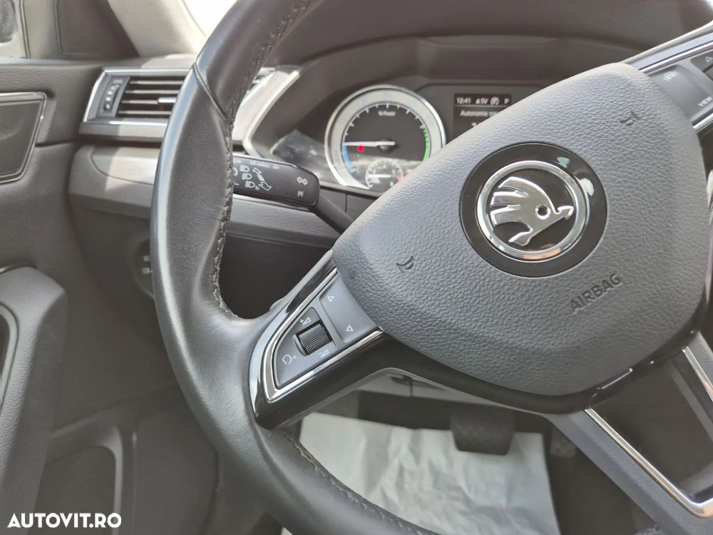 Skoda Superb 1.4 TSI PHEV Ambition - 17
