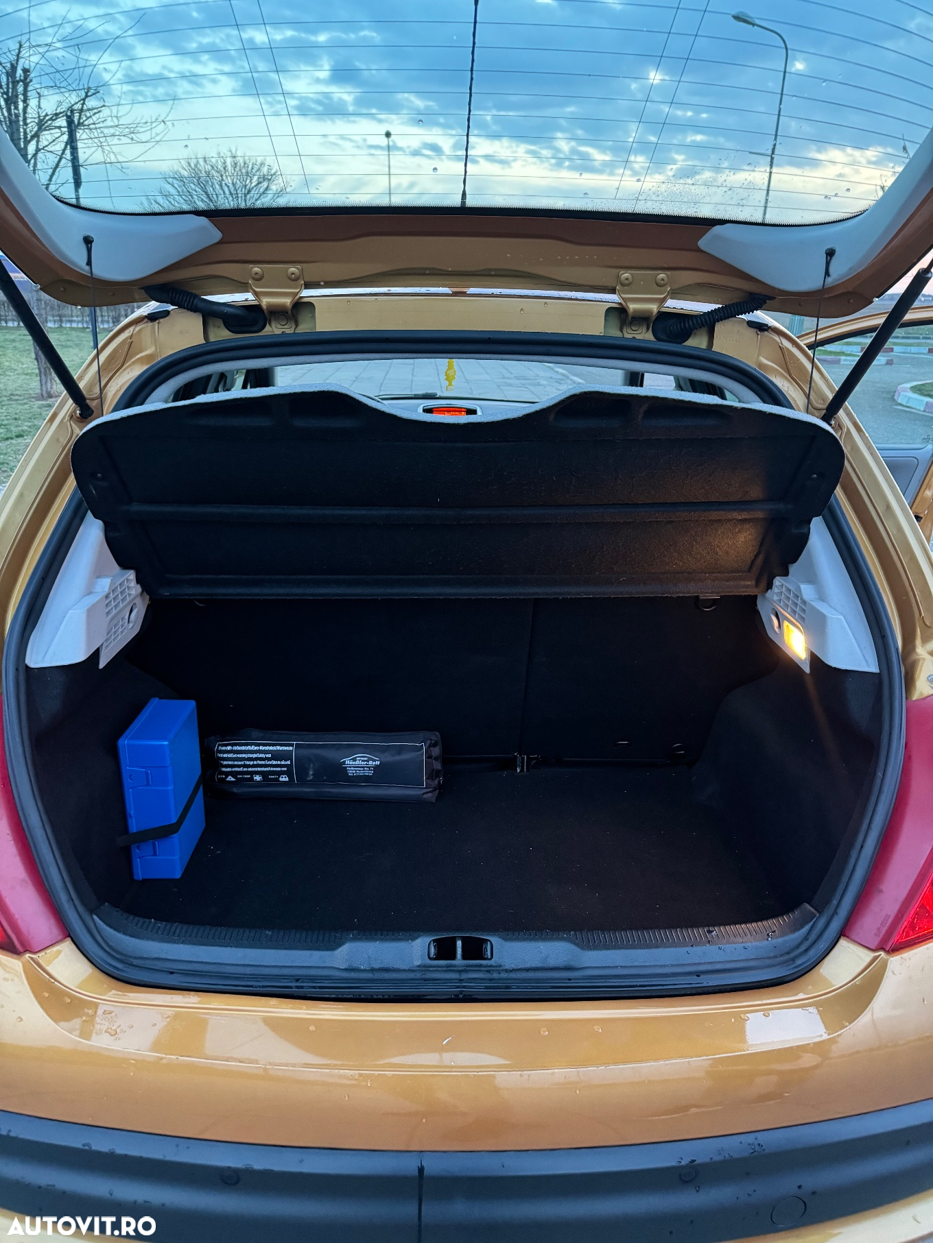Peugeot 207 1.6HDI Sport Pack - 8