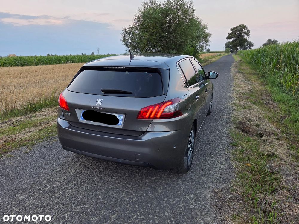 Peugeot 308 1.2 PureTech GPF Road Trip S&S EAT8 - 7