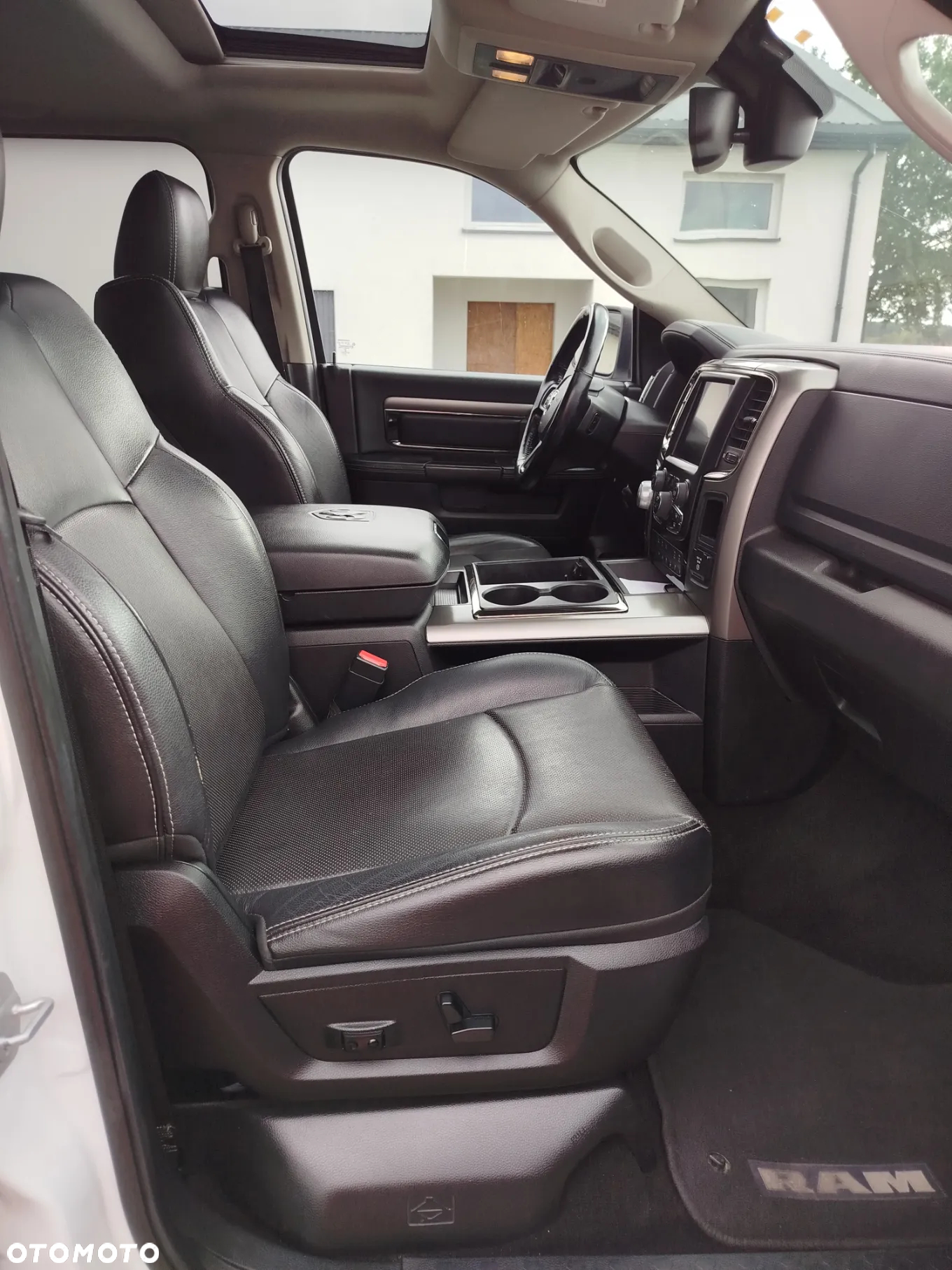 Dodge RAM 1500 5.7 4x4 - 26