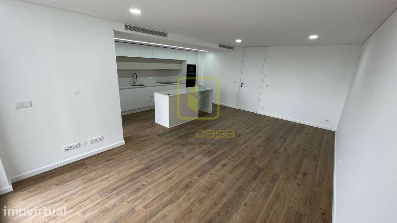 Apartamento T2 em São Bernardo - Grande imagem: 2/27